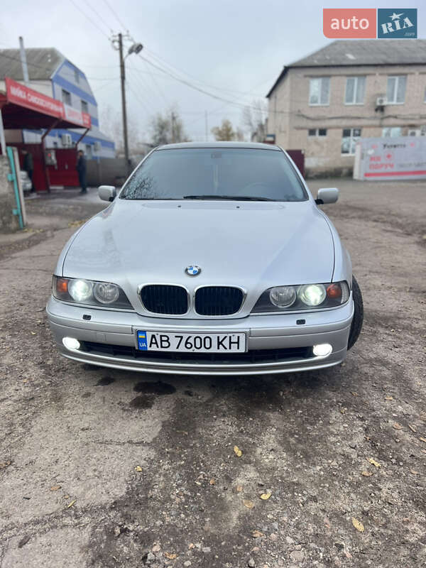 Седан BMW 5 Series 2001 в Херсоне