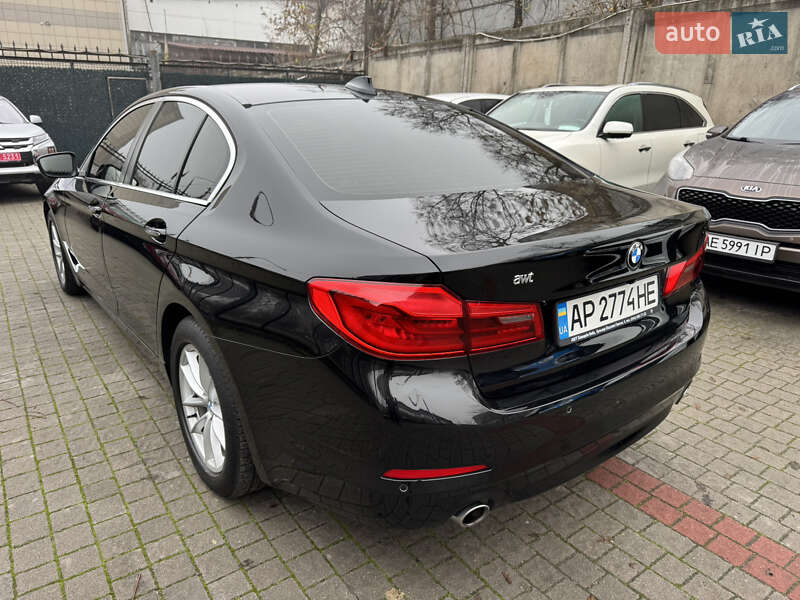 Седан BMW 5 Series 2017 в Запорожье