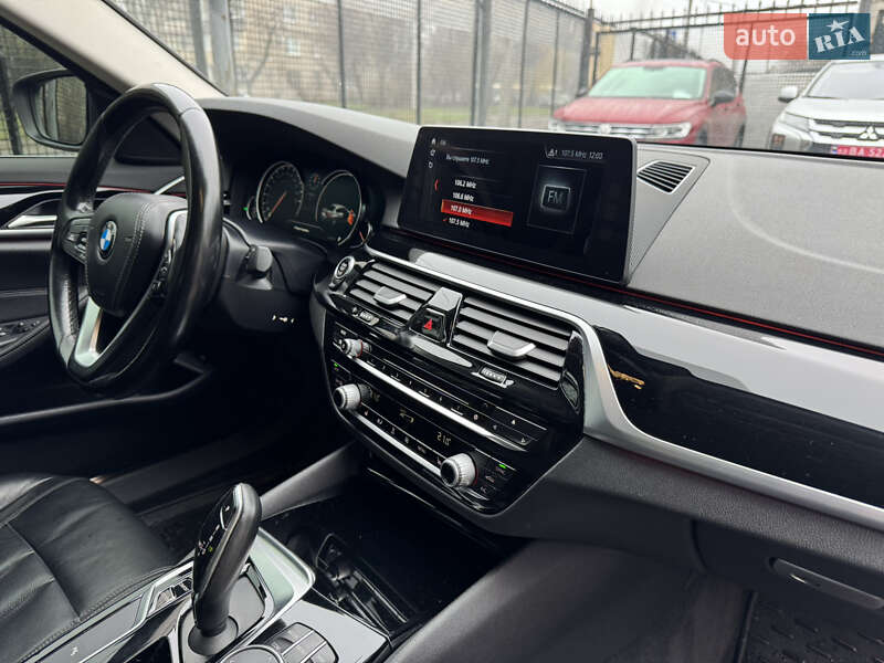 Седан BMW 5 Series 2017 в Запорожье