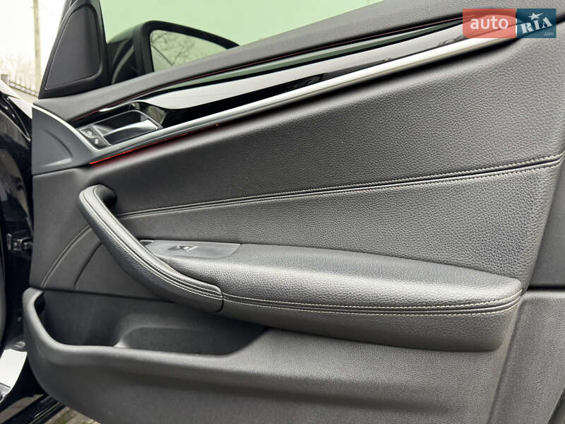 Седан BMW 5 Series 2017 в Запорожье