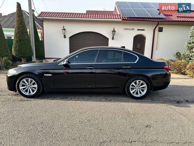 Седан BMW 5 Series 2015 в Дніпрі