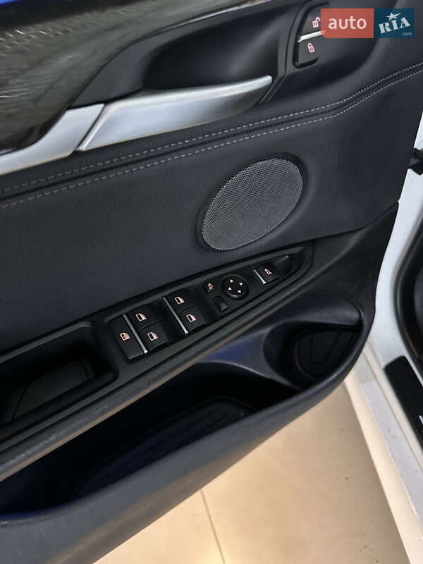 Универсал BMW 5 Series 2017 в Одессе