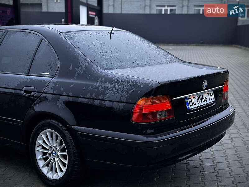 Седан BMW 5 Series 2003 в Львове