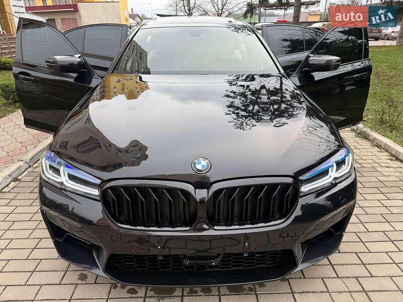 Седан BMW 5 Series 2018 в Кам'янець-Подільському