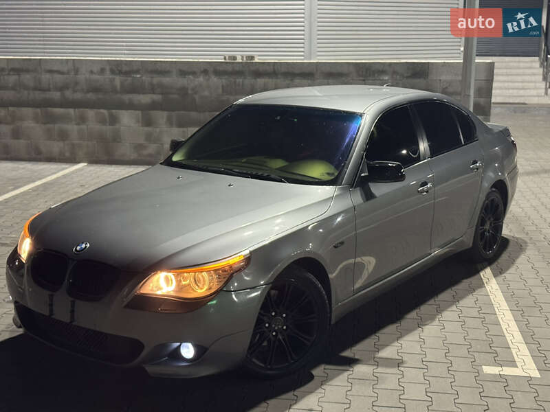 Седан BMW 5 Series 2007 в Сарнах