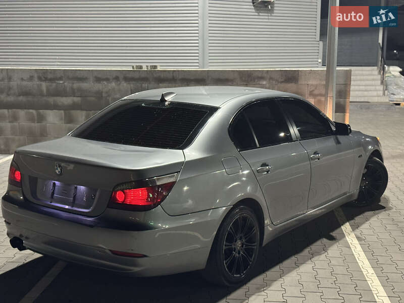 Седан BMW 5 Series 2007 в Сарнах