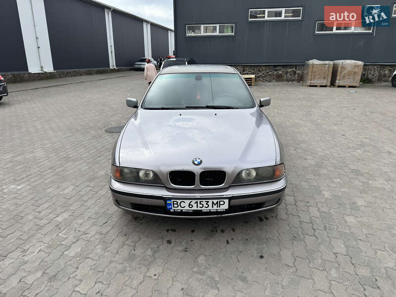 Седан BMW 5 Series 1999 в Стрию