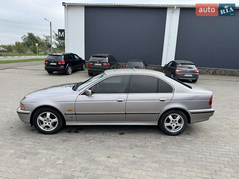 Седан BMW 5 Series 1999 в Стрию