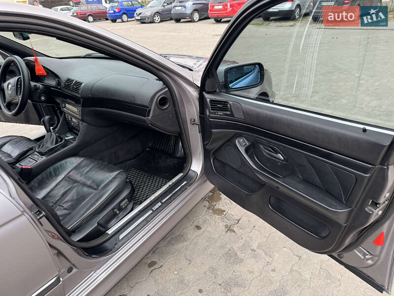 Седан BMW 5 Series 1999 в Стрию