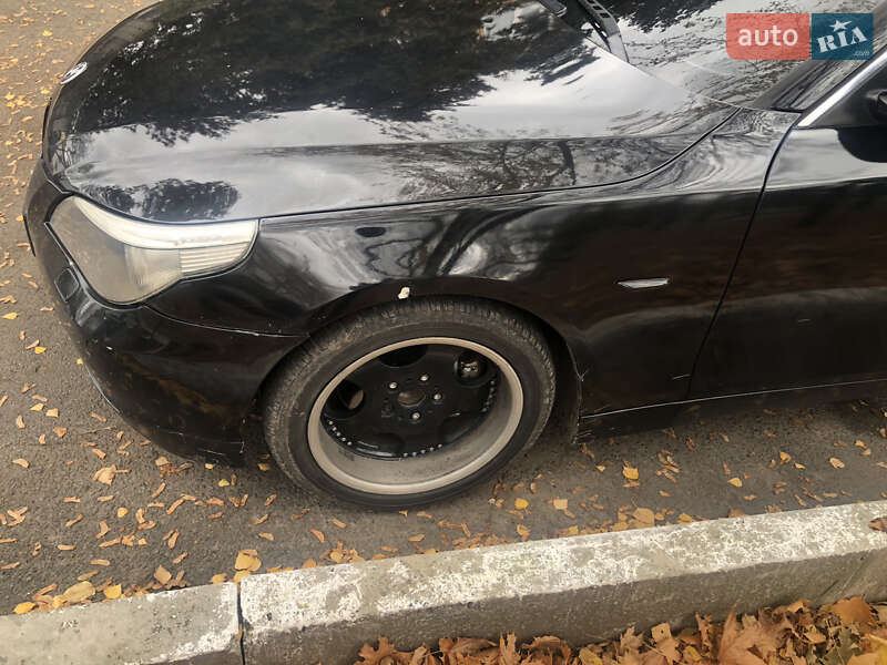 Универсал BMW 5 Series 2004 в Благовещенском