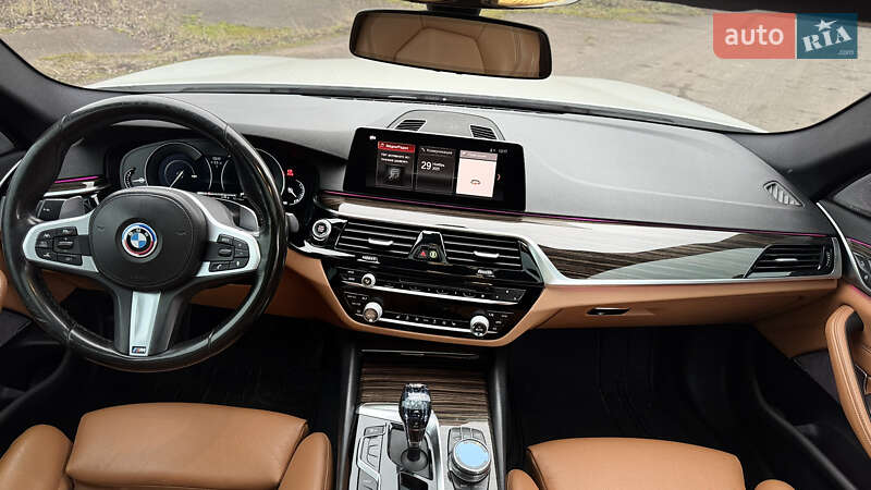 Седан BMW 5 Series 2018 в Калуше