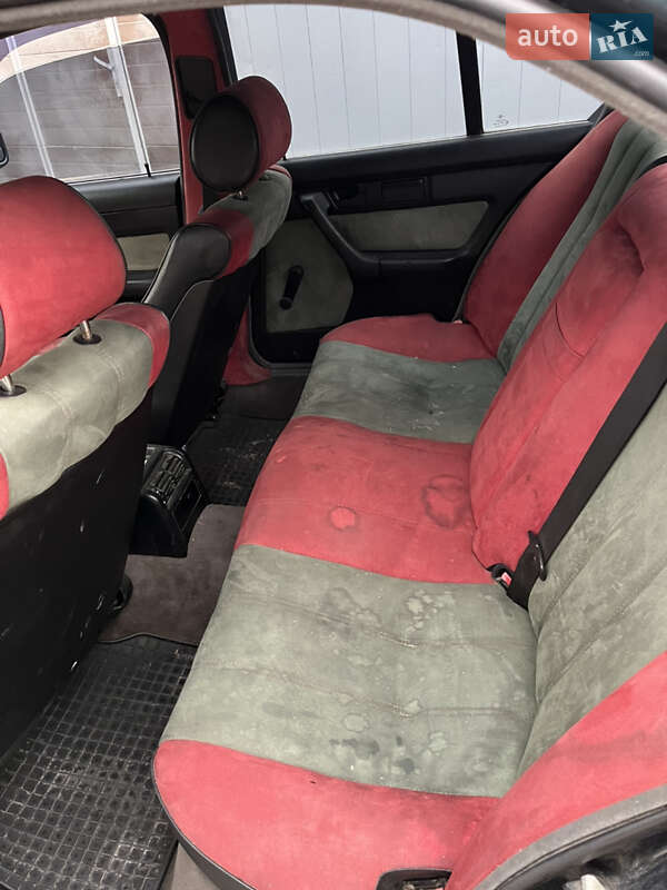 Седан BMW 5 Series 1988 в Ворзеле фото 7 Седан BMW 5 Series 1988 в Ворзеле