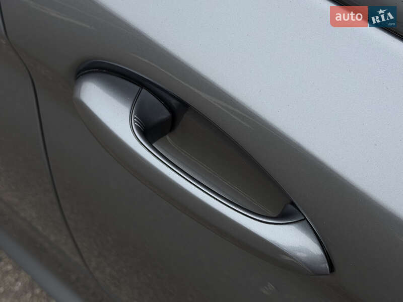 Седан BMW 5 Series 2019 в Киеве фото 24 Седан BMW 5 Series 2019 в Киеве