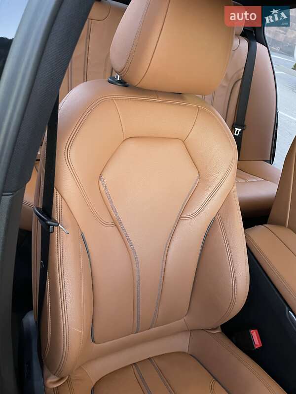 Седан BMW 5 Series 2018 в Вінниці