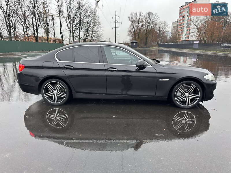 Седан BMW 5 Series 2011 в Чернигове
