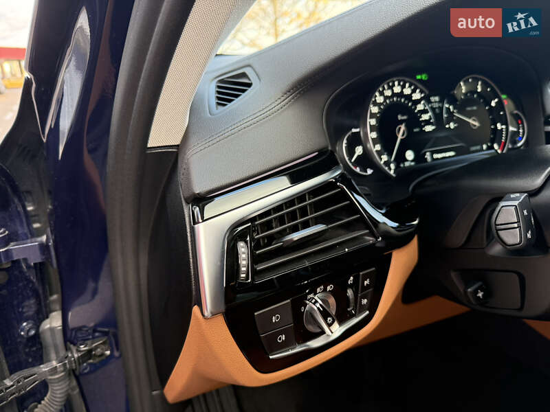 Седан BMW 5 Series 2018 в Киеве