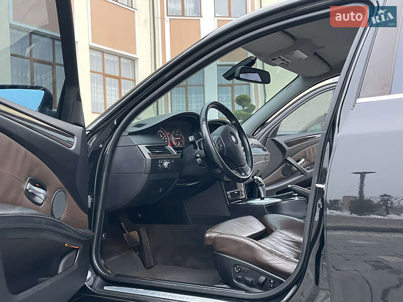 Седан BMW 5 Series 2008 в Дрогобыче
