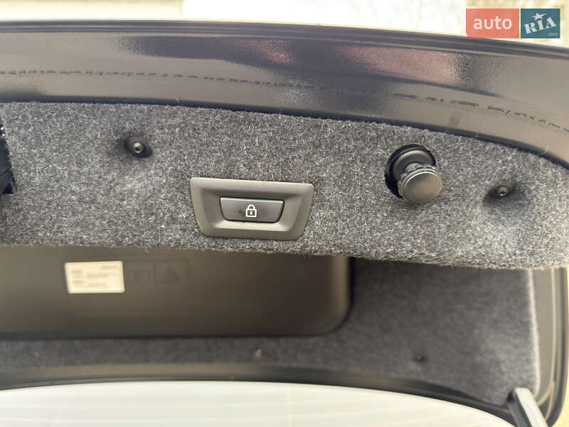 Седан BMW 5 Series 2014 в Южноукраинске