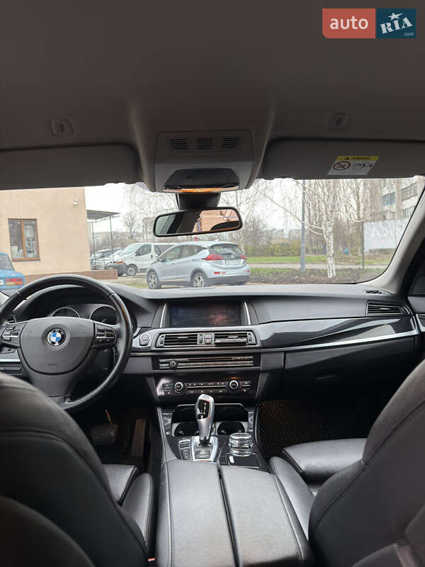 Седан BMW 5 Series 2014 в Южноукраинске