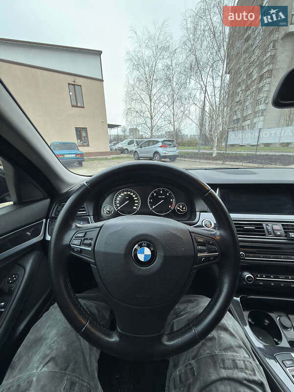 Седан BMW 5 Series 2014 в Южноукраинске