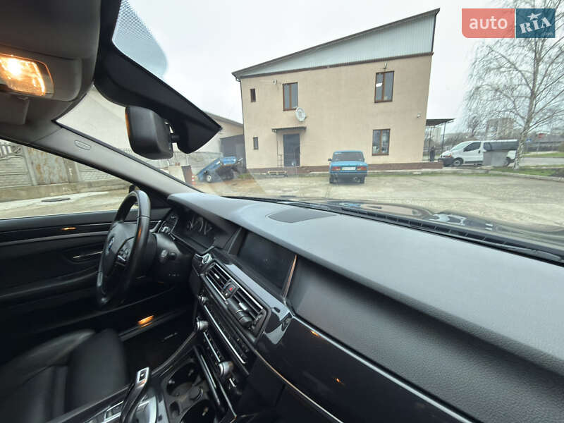Седан BMW 5 Series 2014 в Южноукраинске