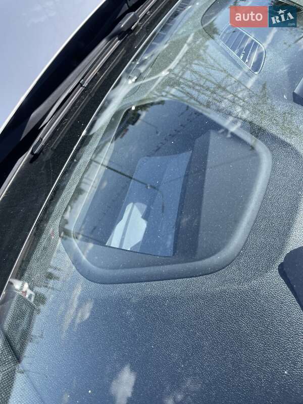 Седан BMW 5 Series 2017 в Львове