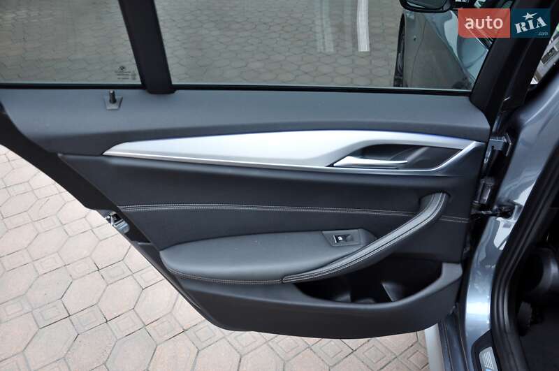 Седан BMW 5 Series 2018 в Львове фото 22 Седан BMW 5 Series 2018 в Львове