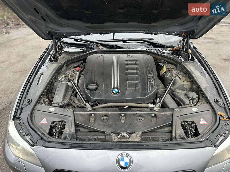Седан BMW 5 Series 2010 в Полтаві