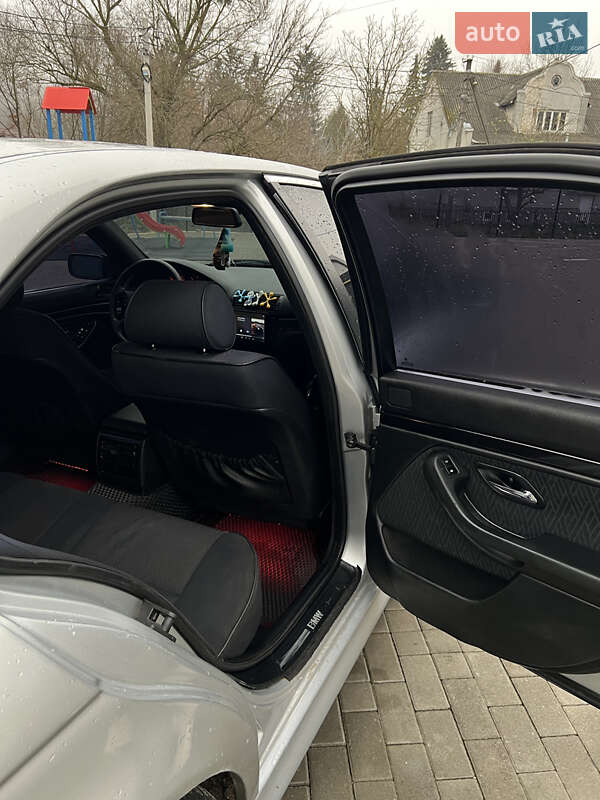 Седан BMW 5 Series 1996 в Кременце