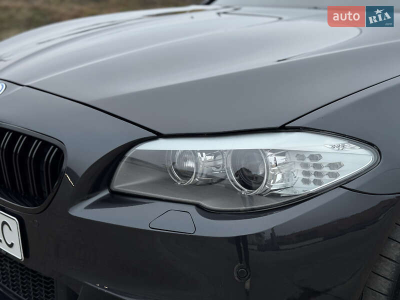 Седан BMW 5 Series 2012 в Умані
