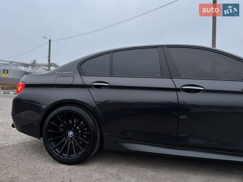 Седан BMW 5 Series 2012 в Умані