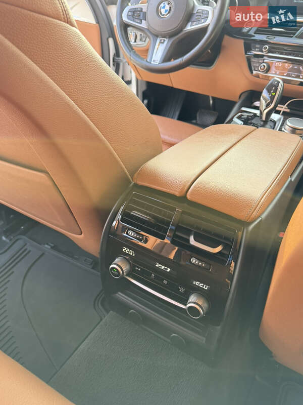 Седан BMW 5 Series 2017 в Днепре