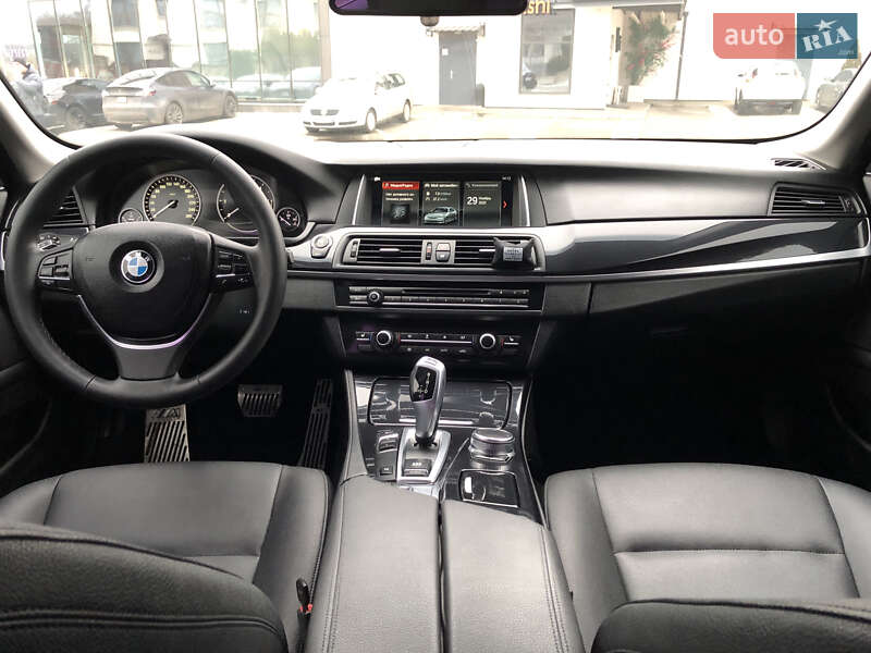 Седан BMW 5 Series 2014 в Ровно
