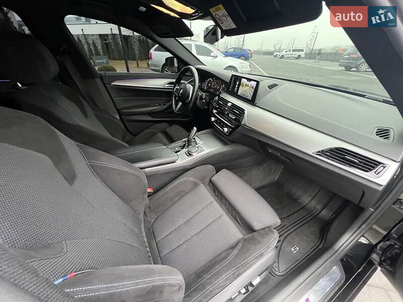 Седан BMW 5 Series 2017 в Мукачевому