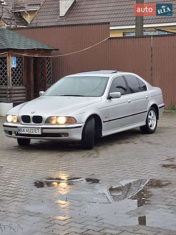 BMW 5 Series 2000