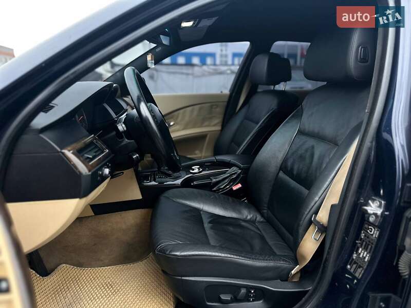 Седан BMW 5 Series 2004 в Киеве