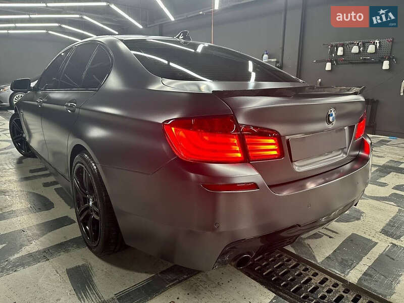 Седан BMW 5 Series 2012 в Днепре
