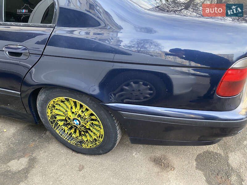 Седан BMW 5 Series 1999 в Черновцах