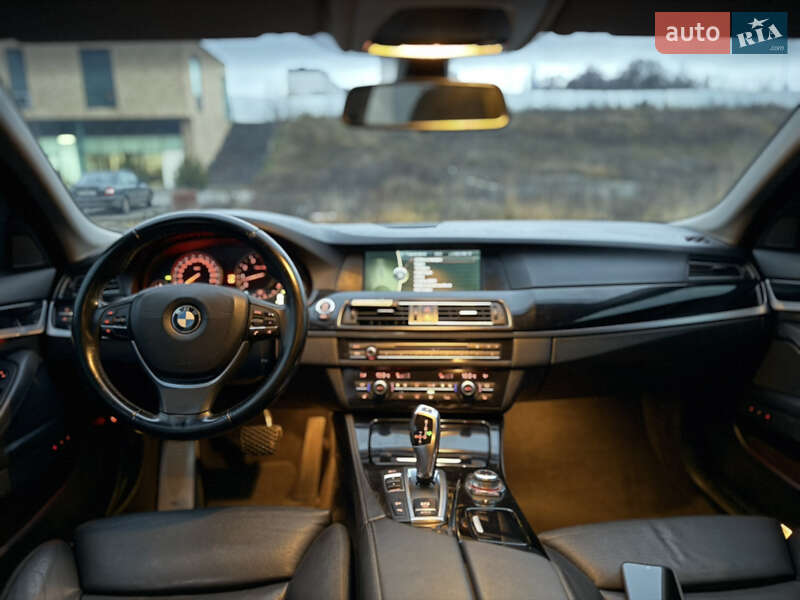Седан BMW 5 Series 2011 в Хмельницком