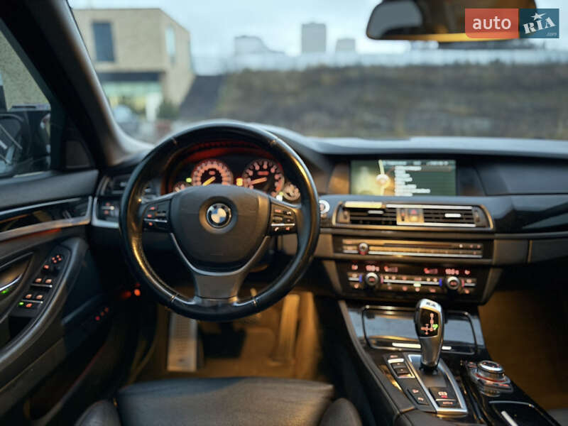 Седан BMW 5 Series 2011 в Хмельницком