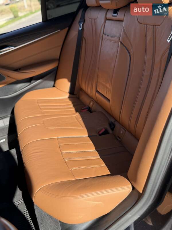Седан BMW 5 Series 2020 в Стрые фото 81 Седан BMW 5 Series 2020 в Стрые
