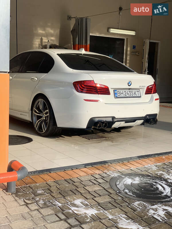 Седан BMW 5 Series 2014 в Одессе