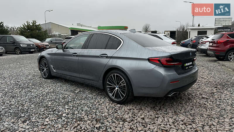 Седан BMW 5 Series 2021 в Львове