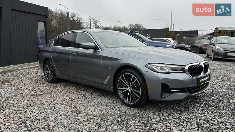 Седан BMW 5 Series 2021 в Львове