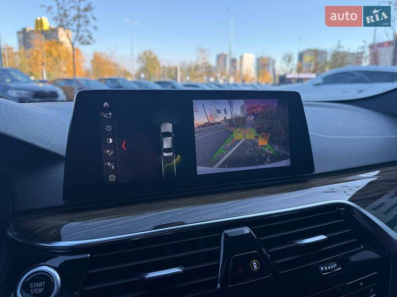 Седан BMW 5 Series 2018 в Киеве