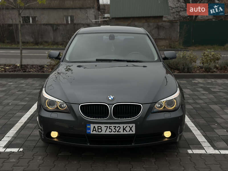 Седан BMW 5 Series 2004 в Виннице