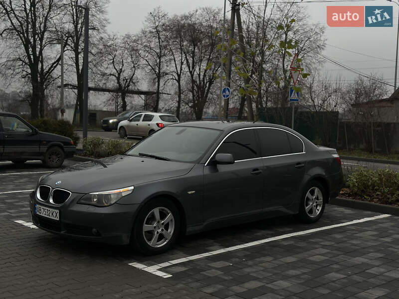 Седан BMW 5 Series 2004 в Виннице