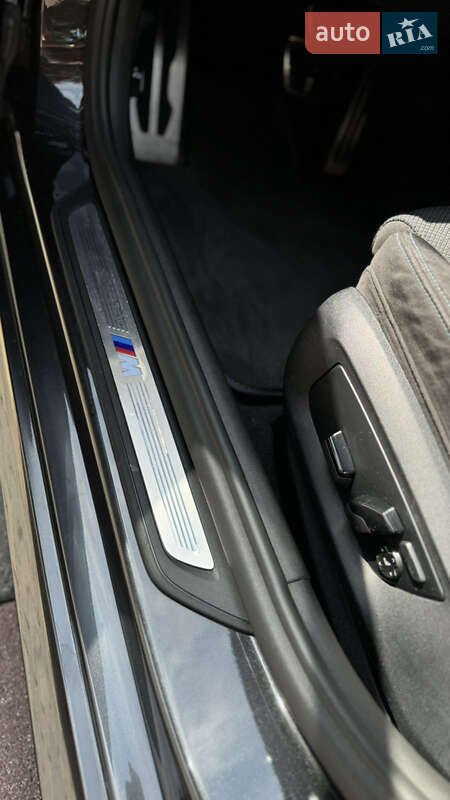 Седан BMW 5 Series 2017 в Мукачевому