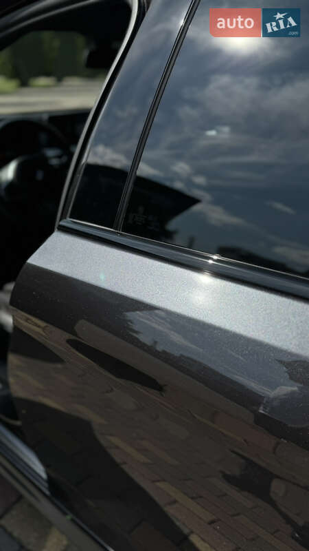 Седан BMW 5 Series 2017 в Мукачевому