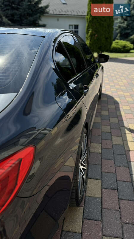 Седан BMW 5 Series 2017 в Мукачевому